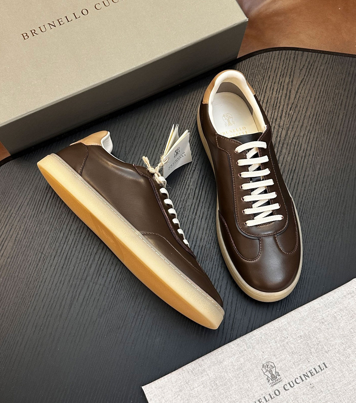 Leather sneakers