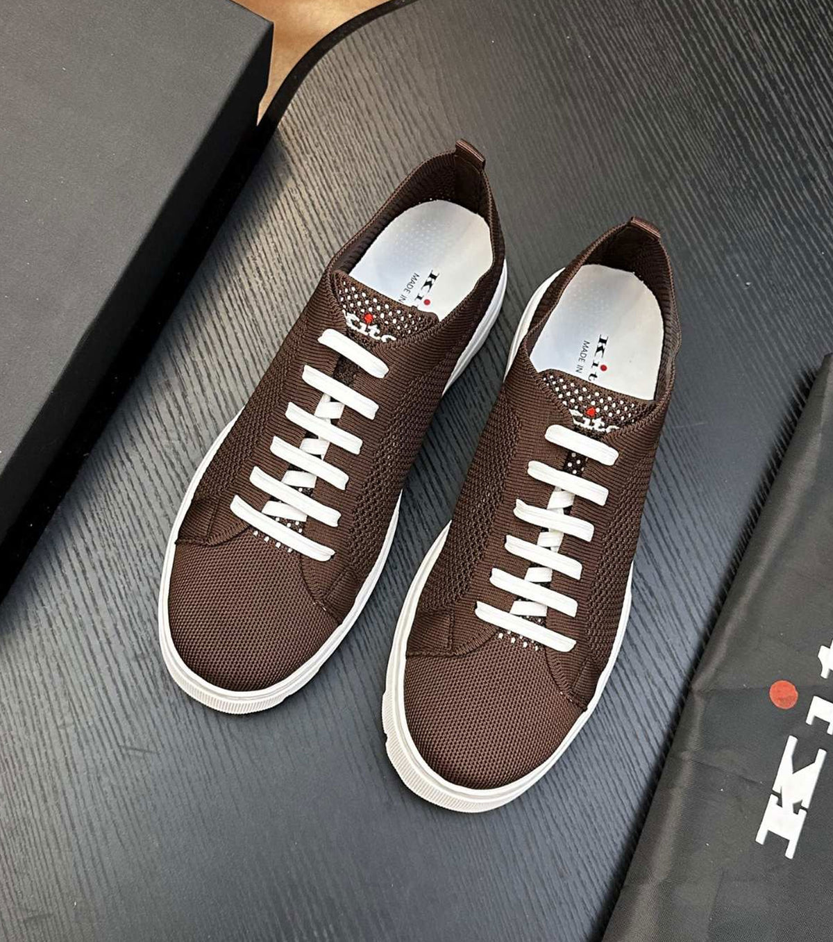 Men sneakers