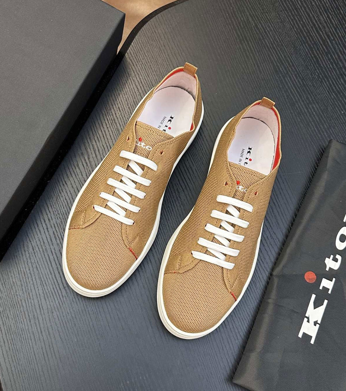 Men sneakers