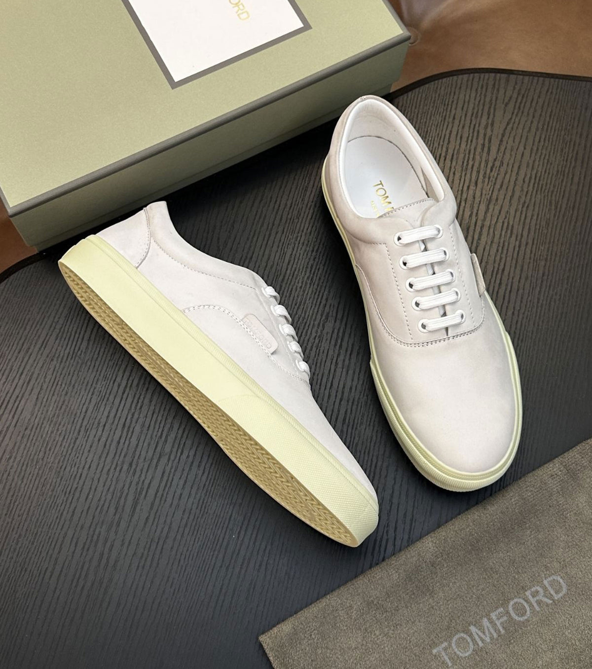 Men sneaker