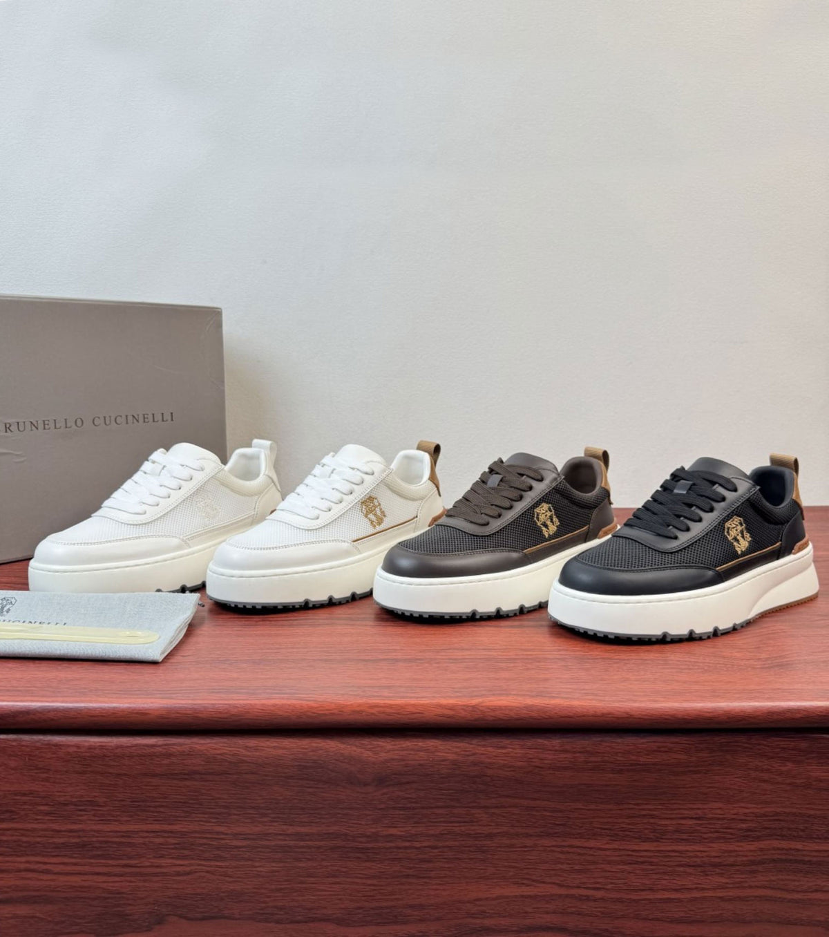 Leather sneakers