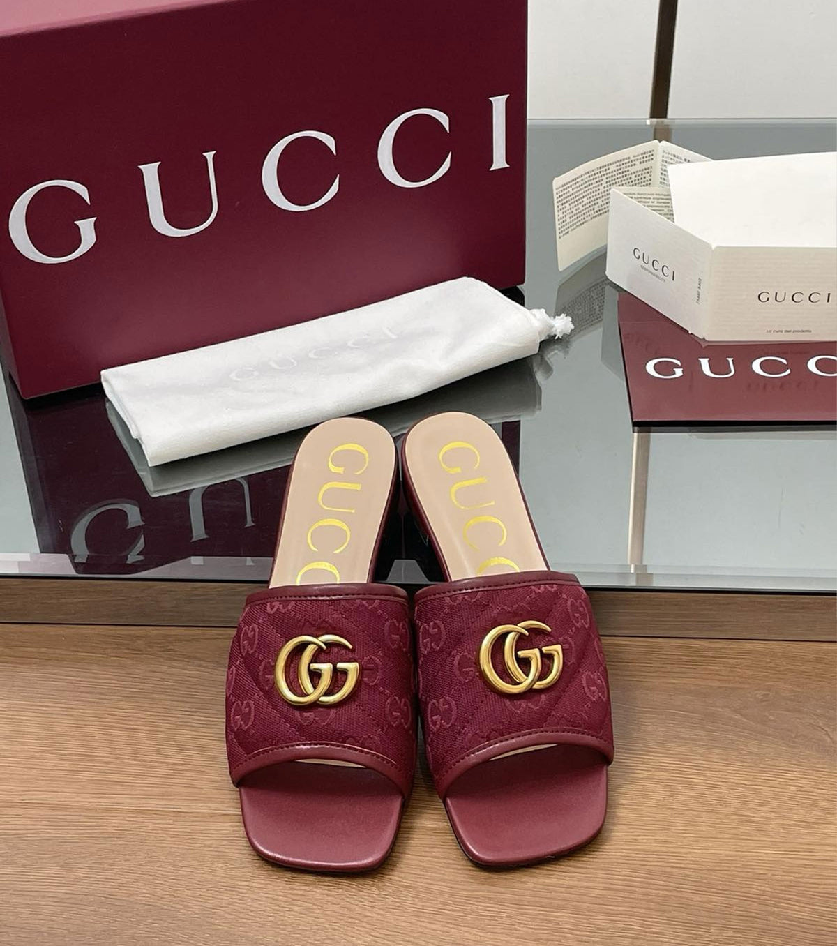 GG matelassé canvas flat sandals