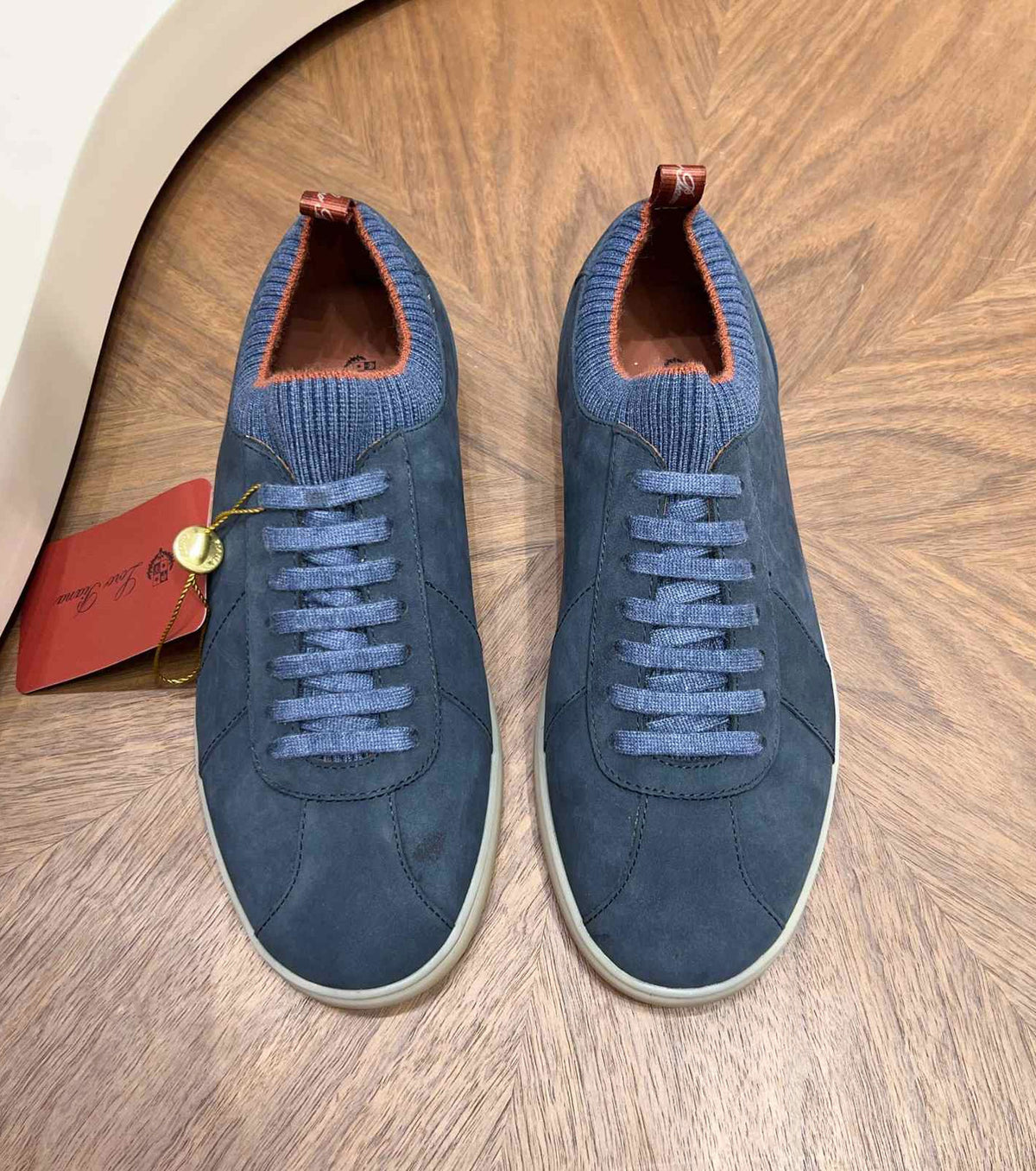 Soho Walk Sneakers