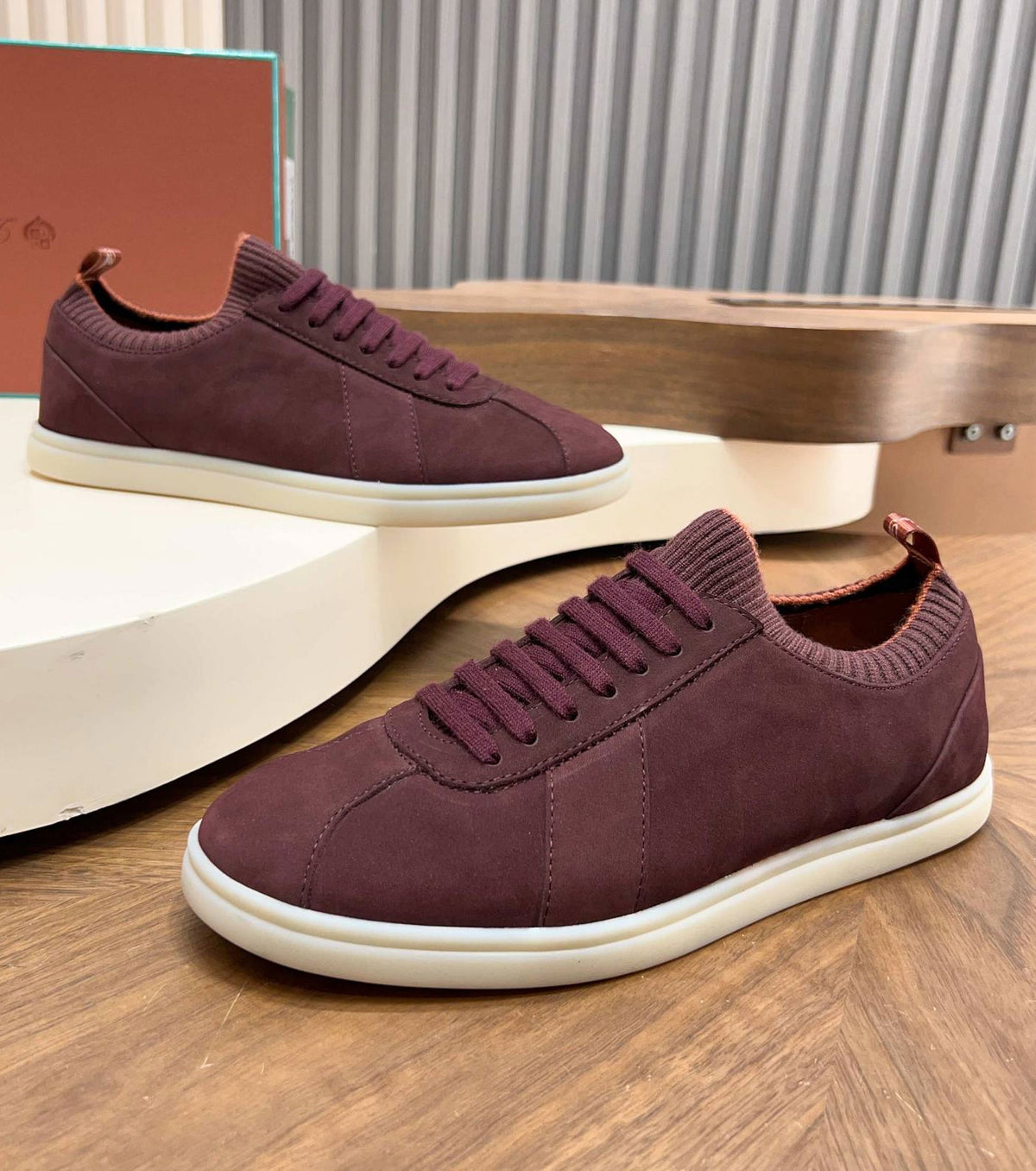 Soho Walk Sneakers