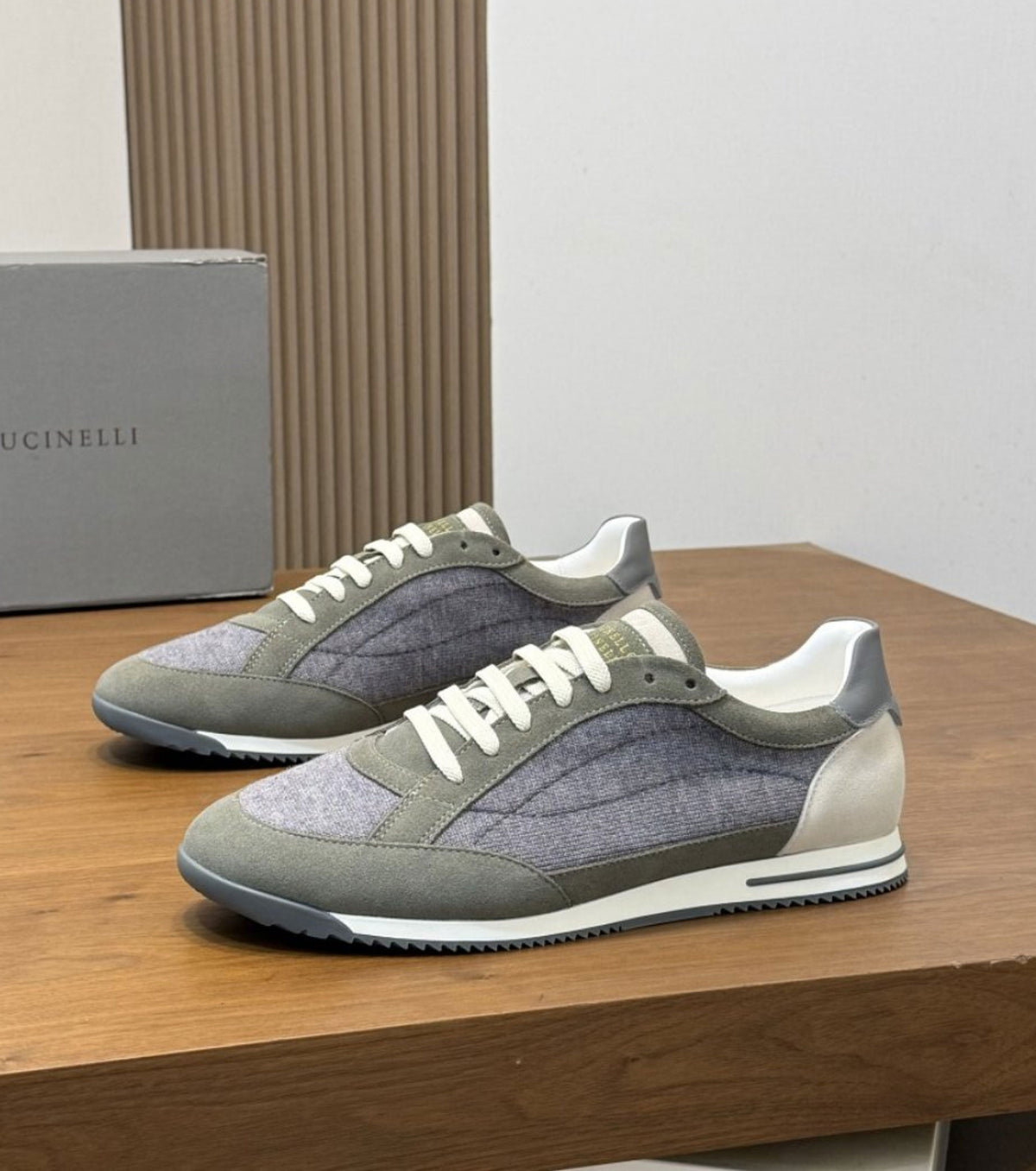 Men sneakers