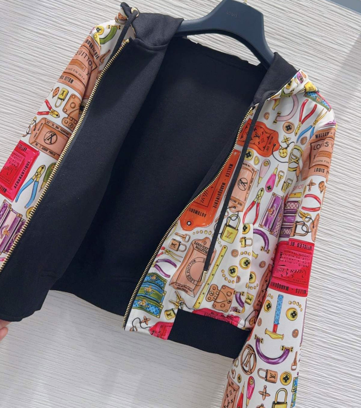 Women set