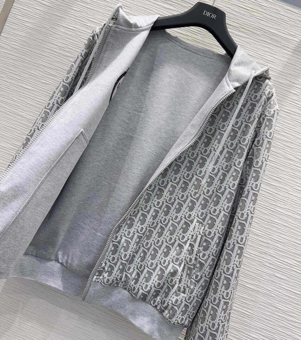 Women set