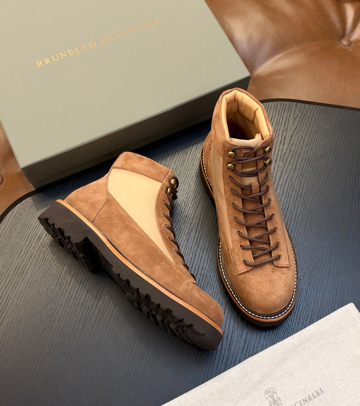 Suede urban outdoor boots