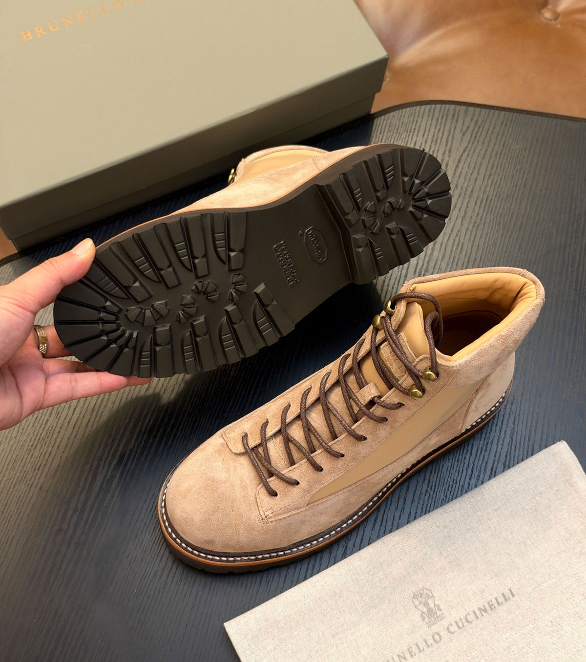 Suede urban outdoor boots