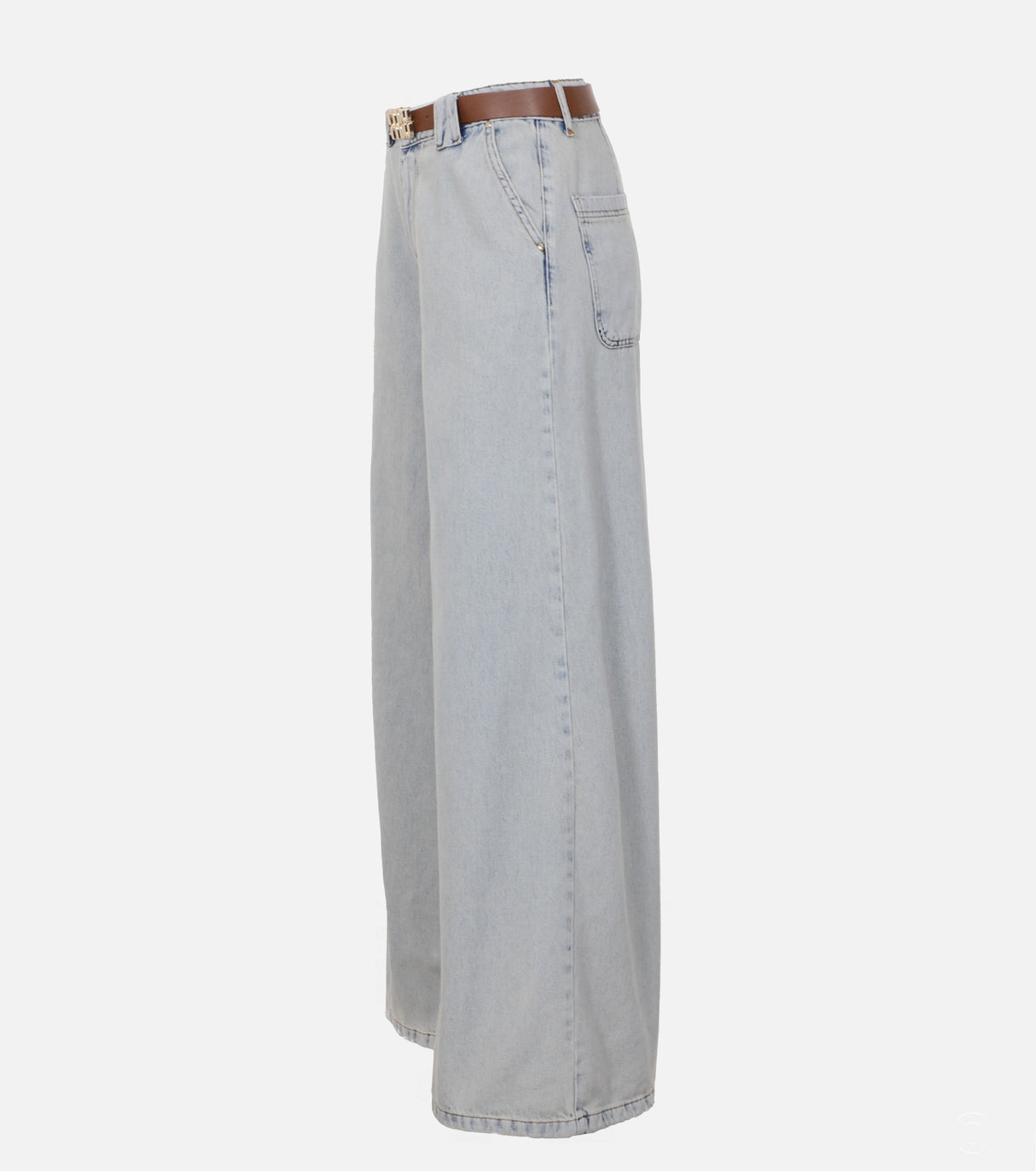 Women's Wide-Leg Jeans