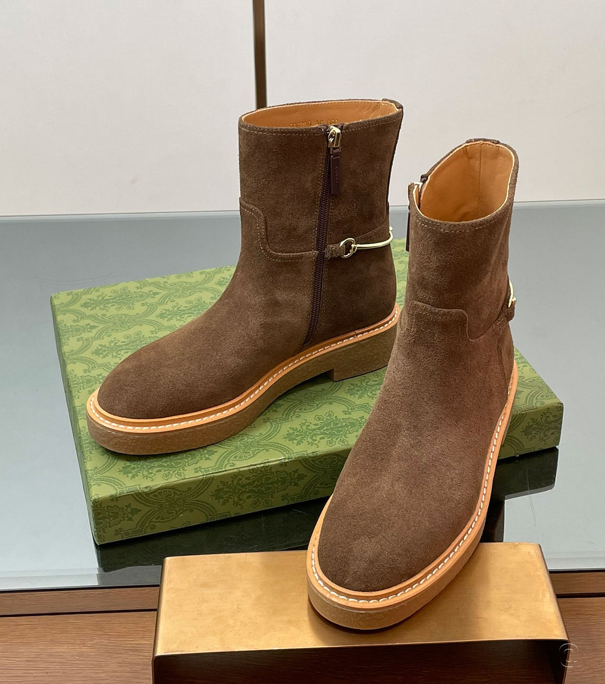 Slim Horsebit ankle boot