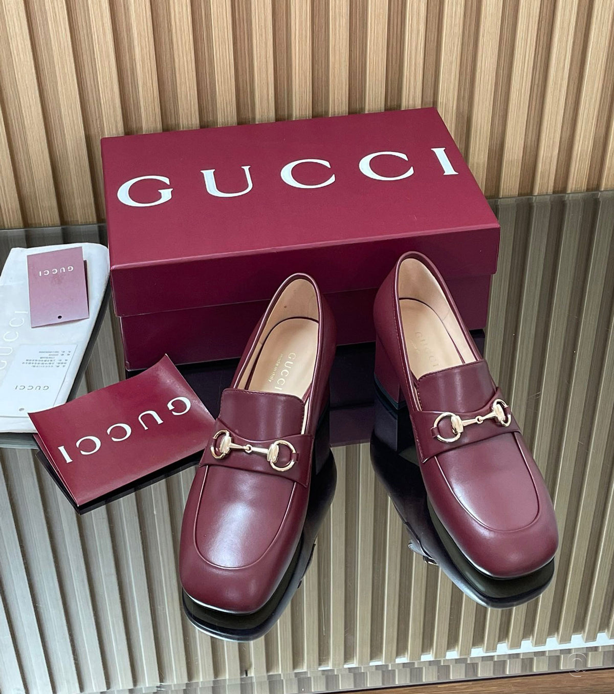 Women's loafer pump with Horsebit