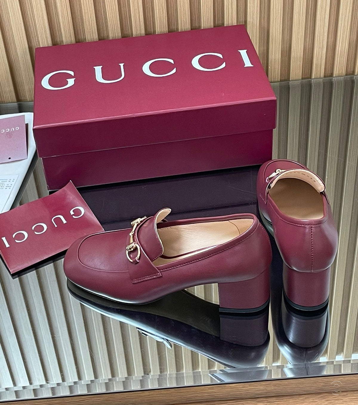 Women's loafer pump with Horsebit