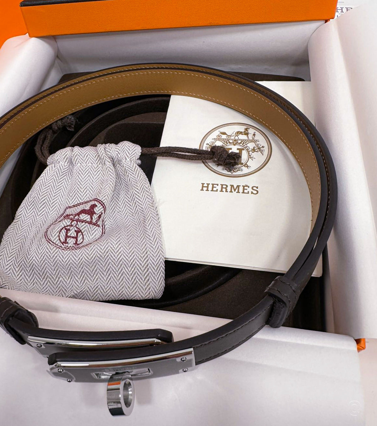 Тъмно кафяв кожен дамски колан Kelly