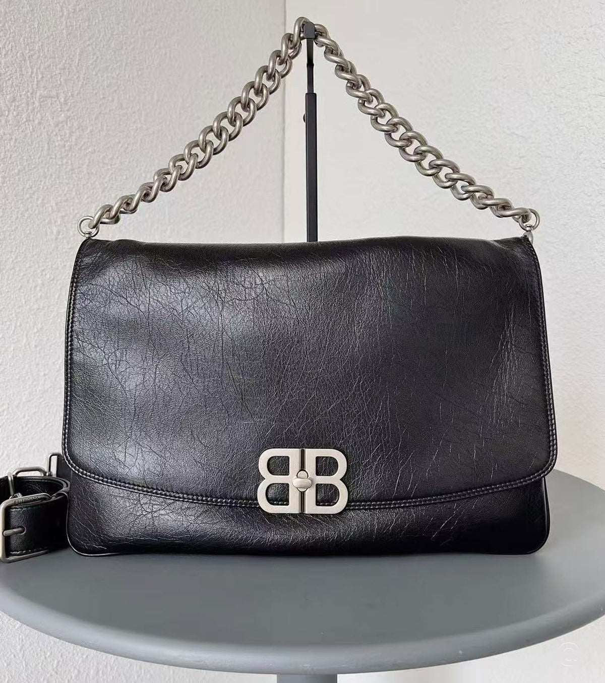 BB Soft Medium Flap leather shoulder bag