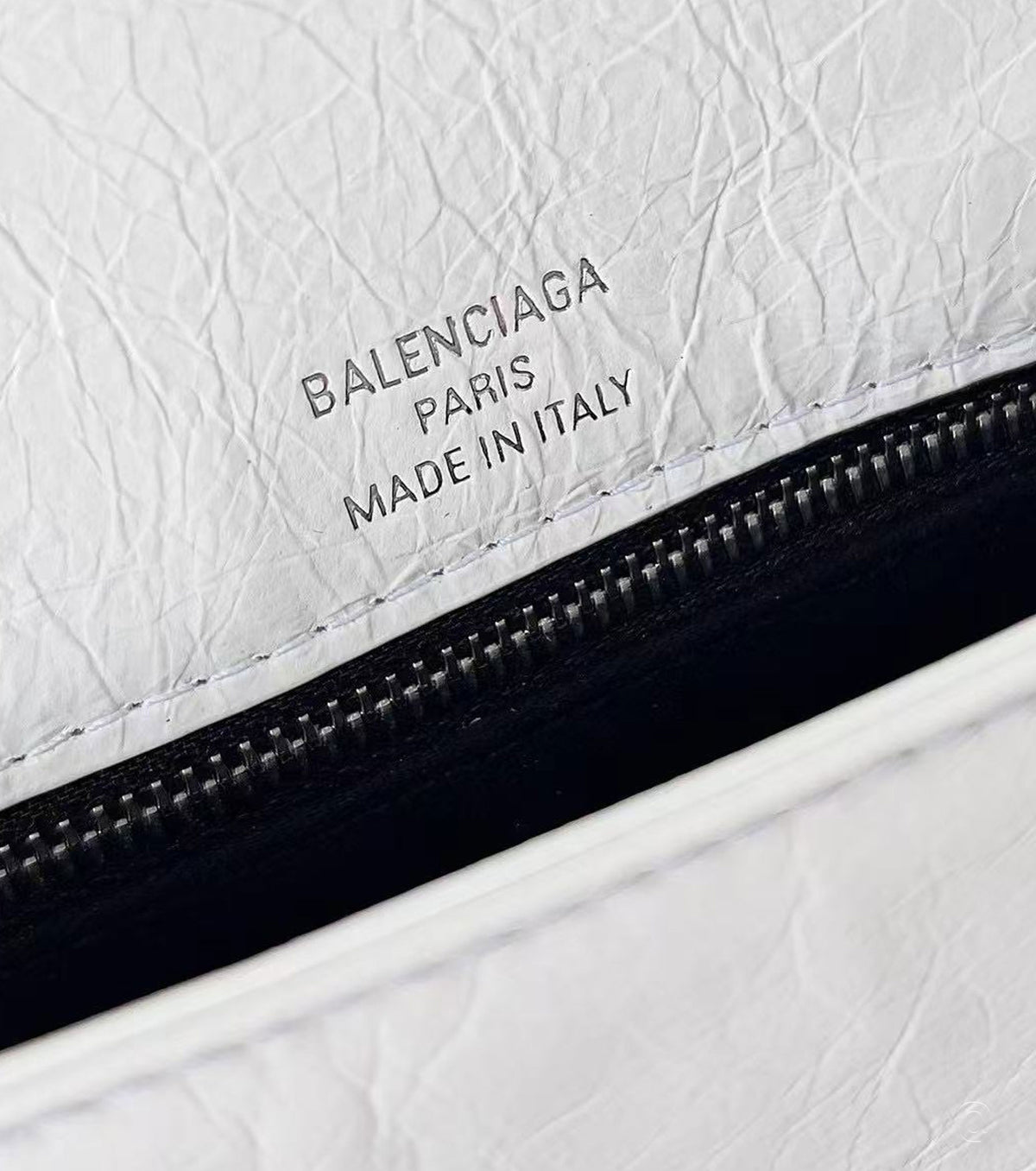 BB Soft Medium Flap leather shoulder bag