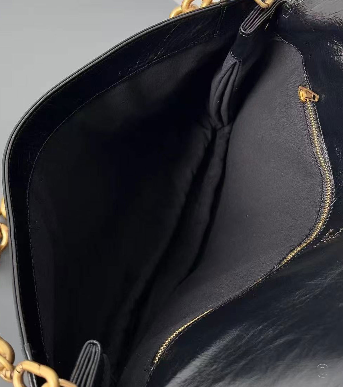 BB Soft Medium Flap leather shoulder bag