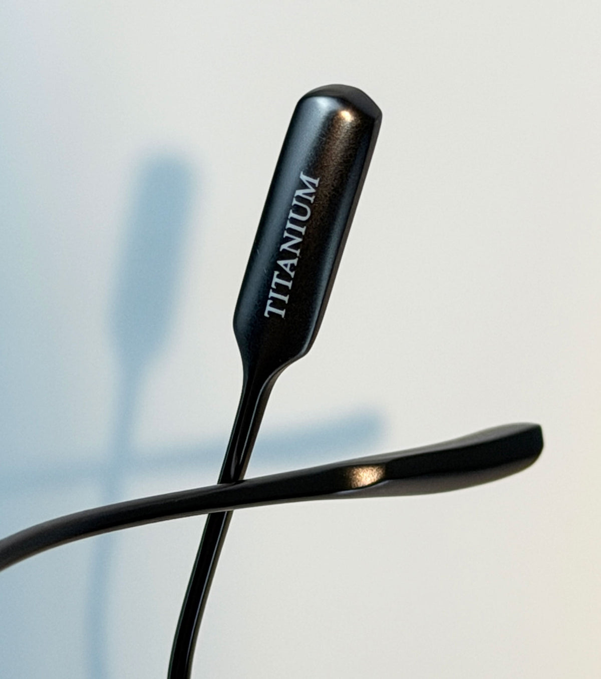 Aviator-style metal sunglasses