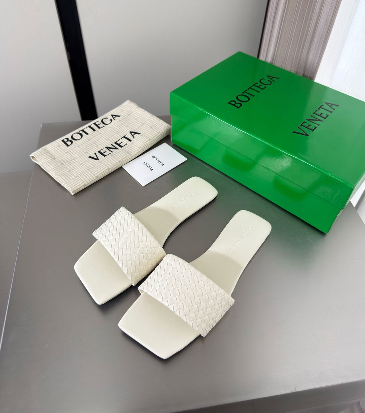 Palazzo Travel Flat Mule