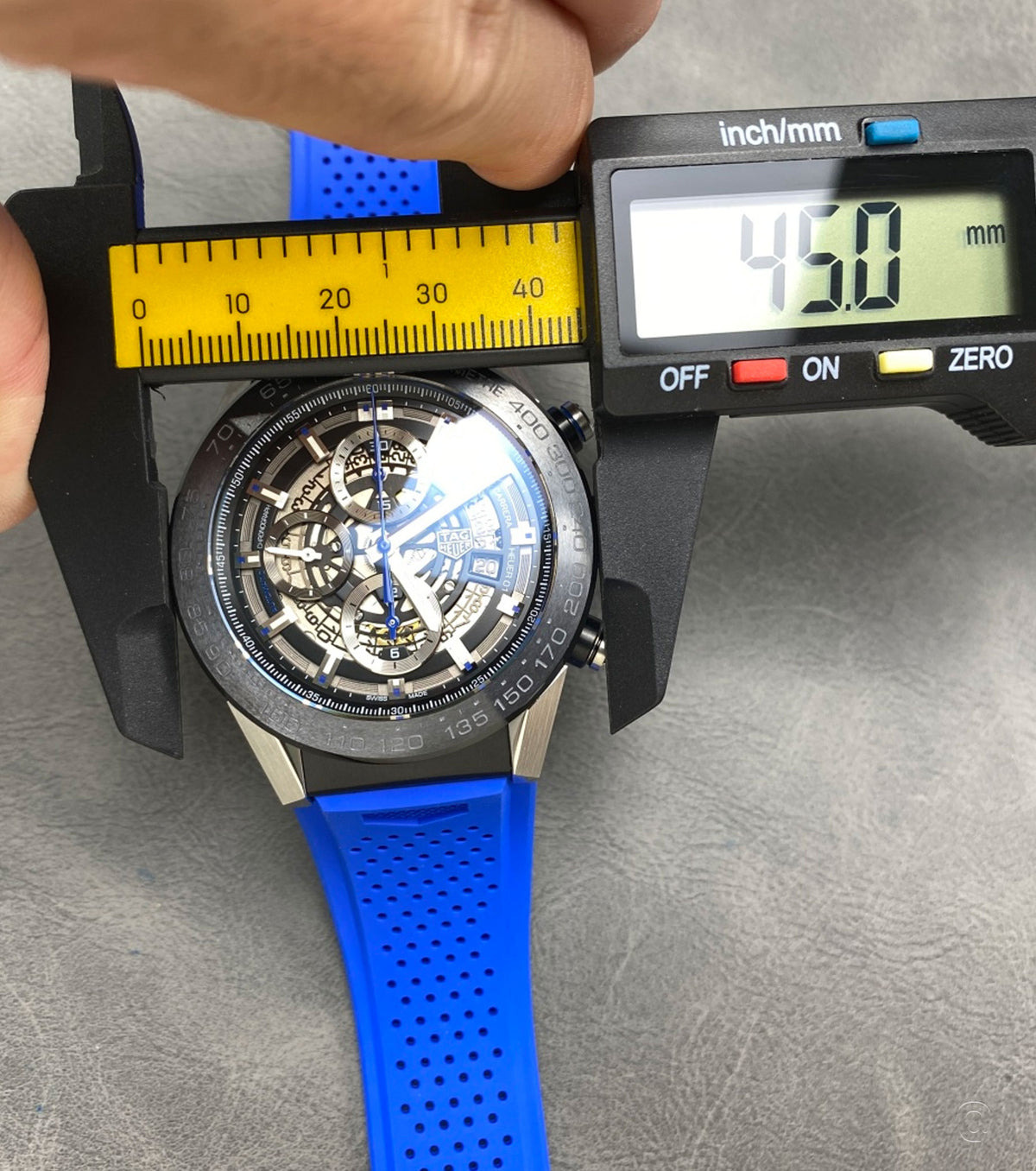 TAG Heuer Carrera 01