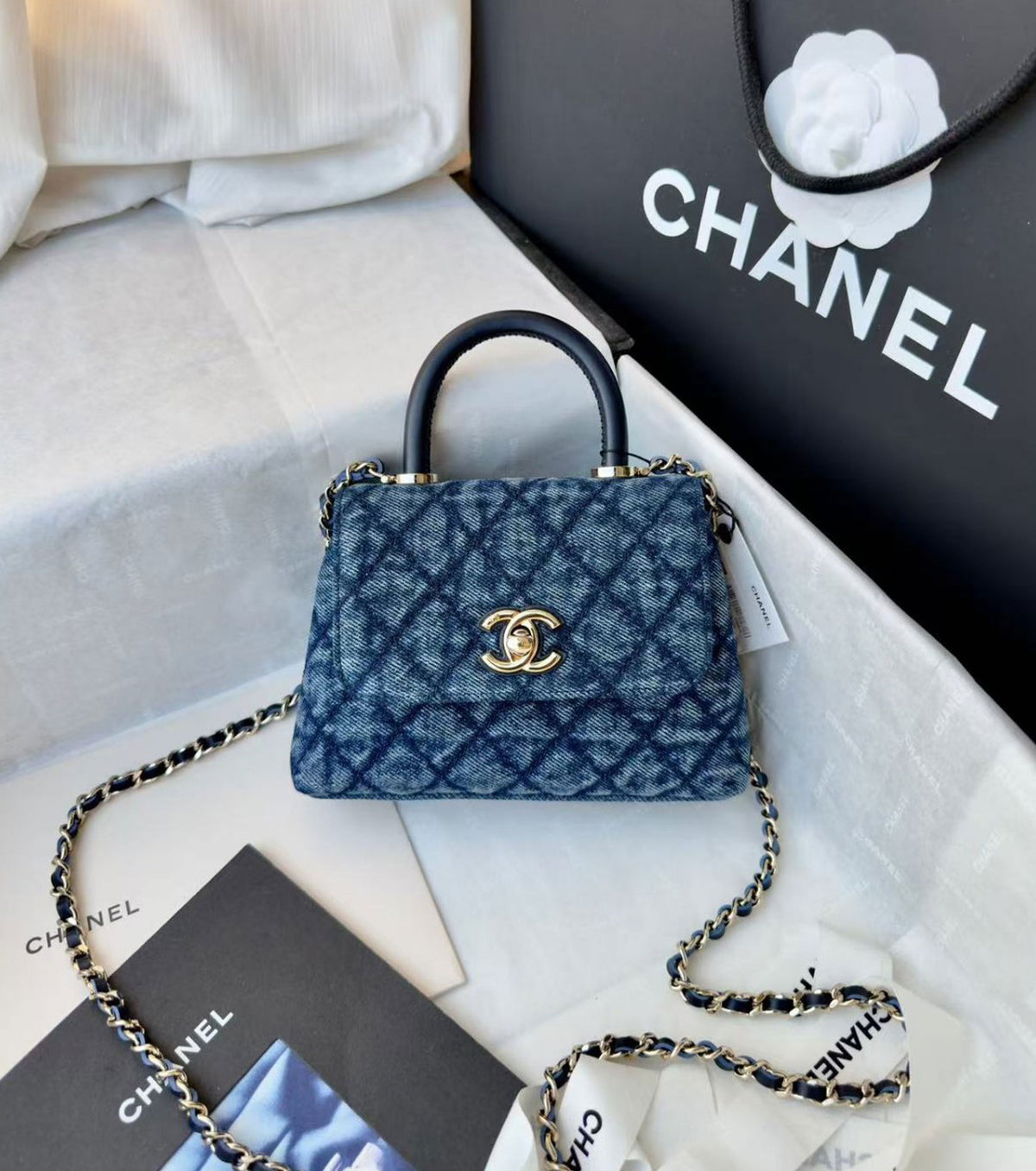Clutch with chain