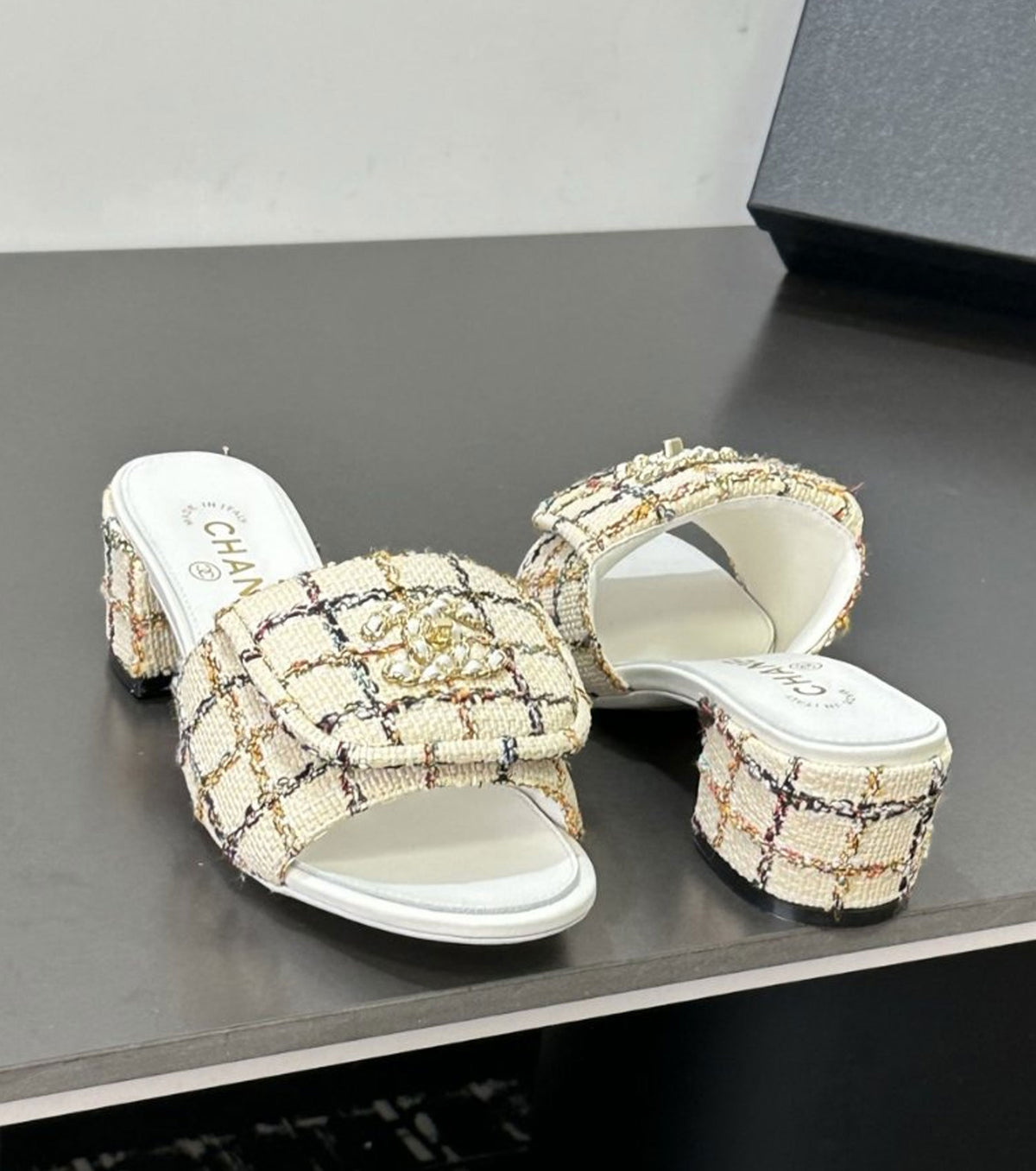 Mules Sandals