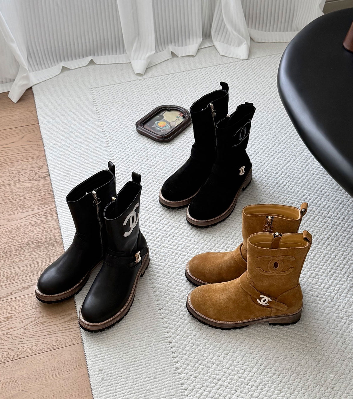 Short boots