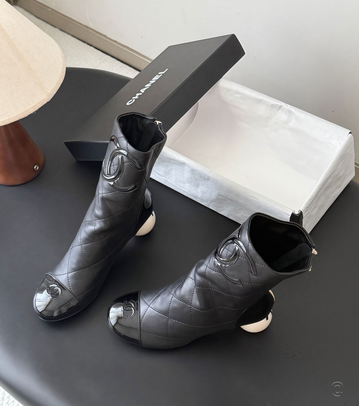 Mid-calf boots with pearl heel