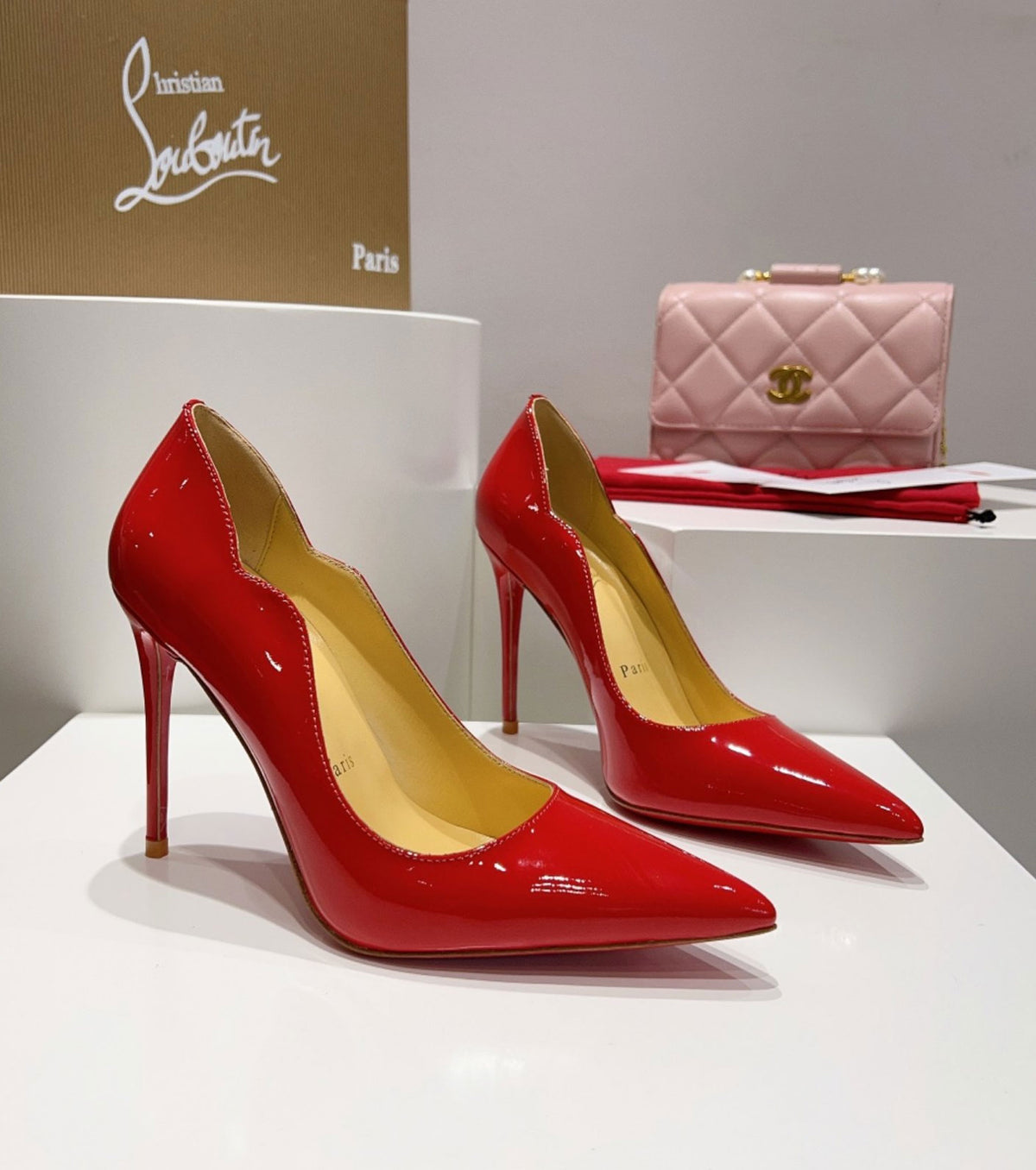 Hot Chic 100 Pumps