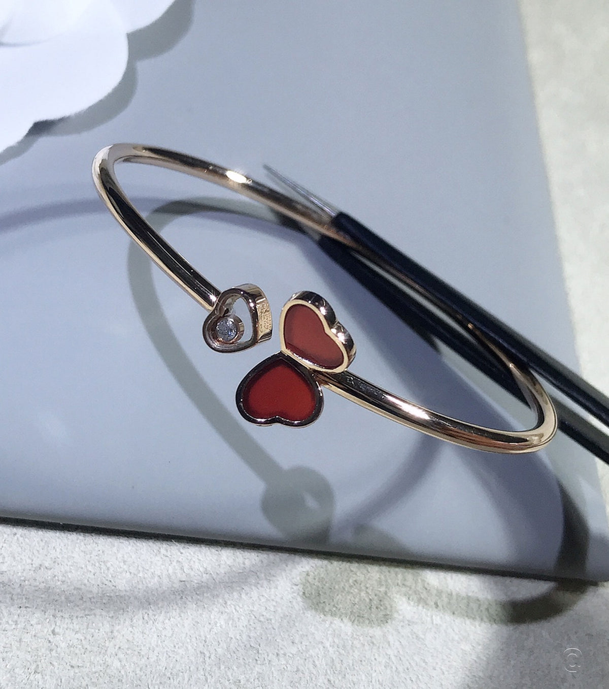 Твърда гривна HAPPY HEARTS