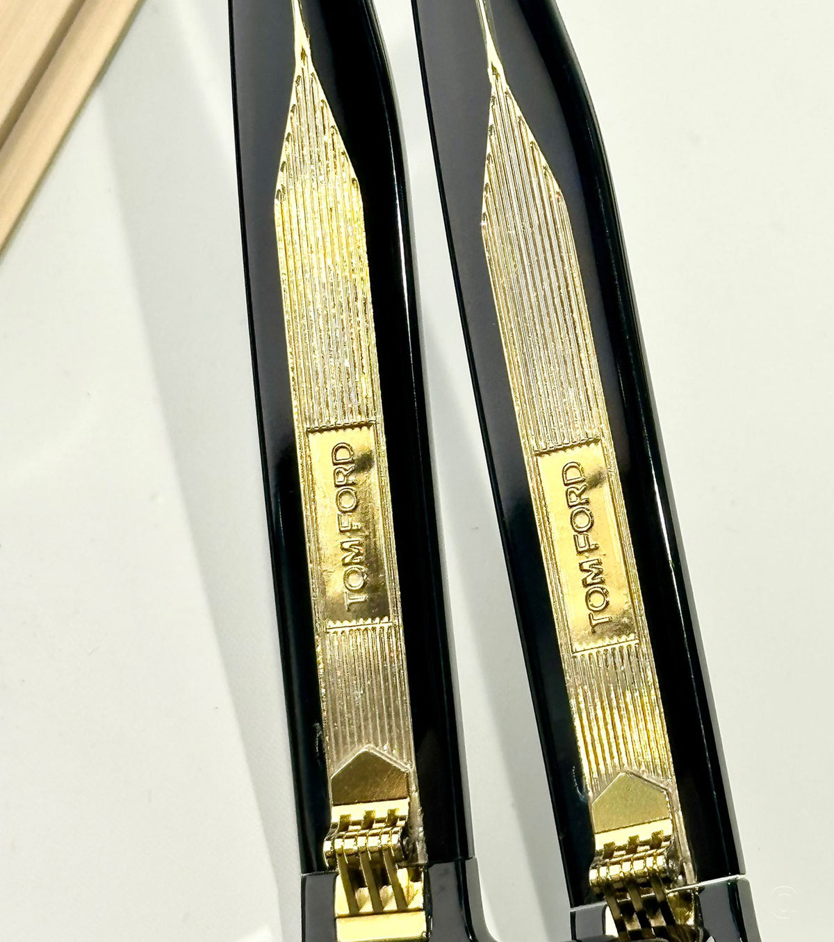 ICON RECTANGULAR SUNGLASSES