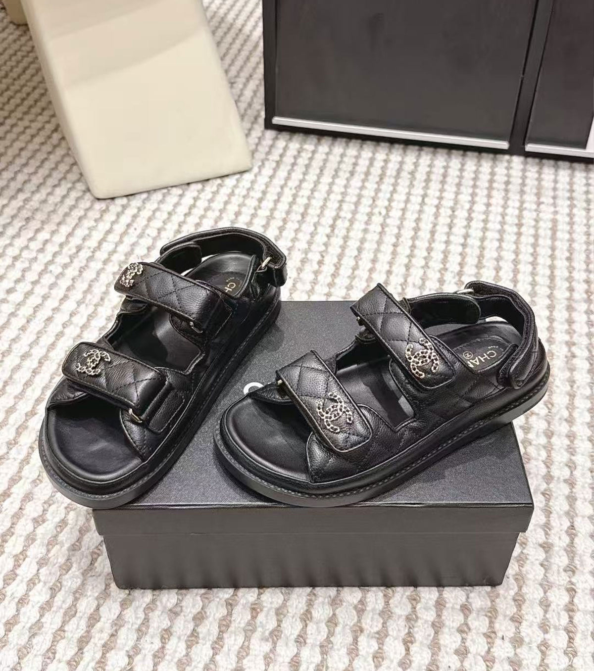 Сандали от телешка кожа