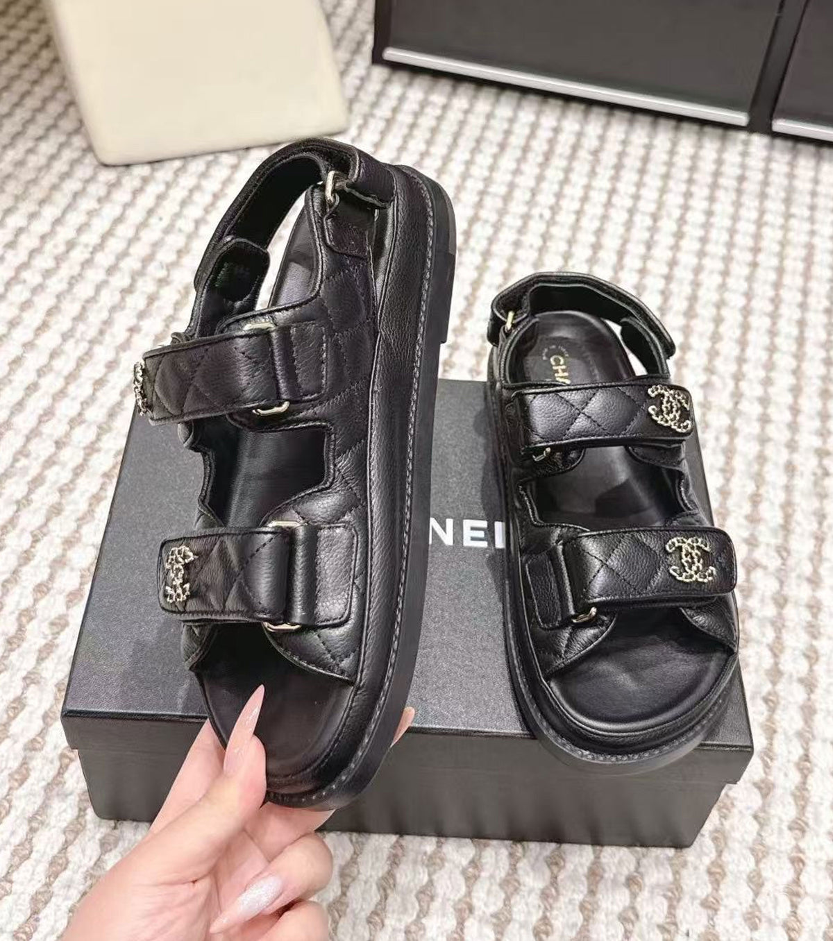 Сандали от телешка кожа