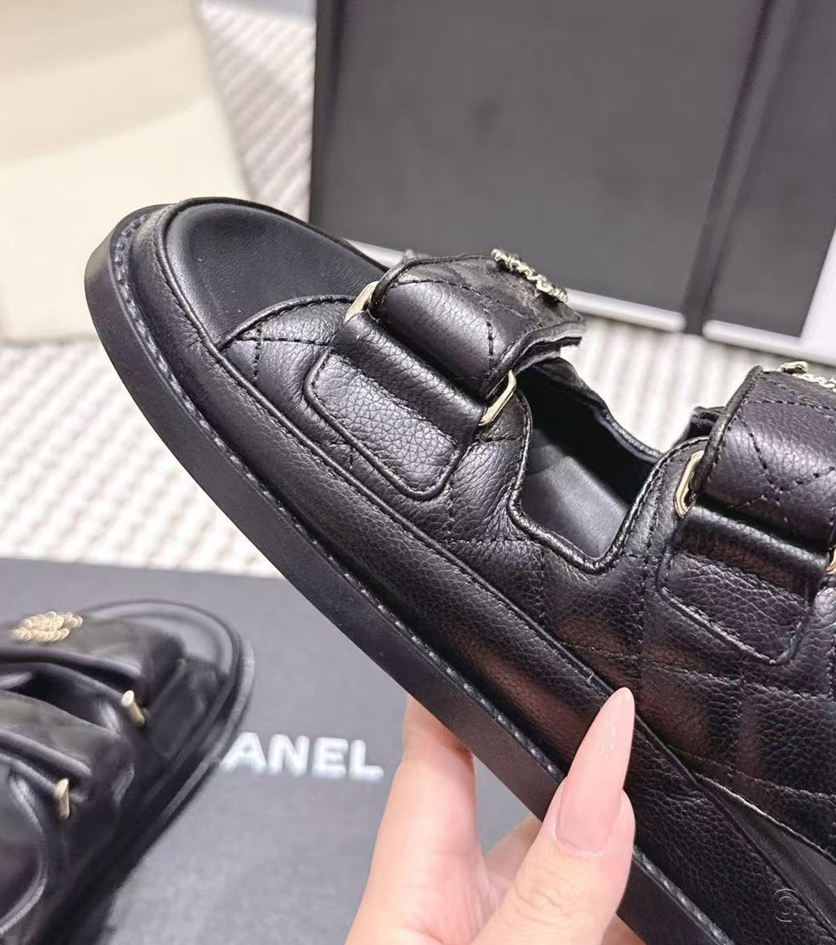 Сандали от телешка кожа