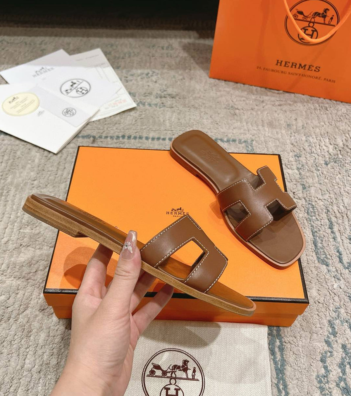 Oran sandal