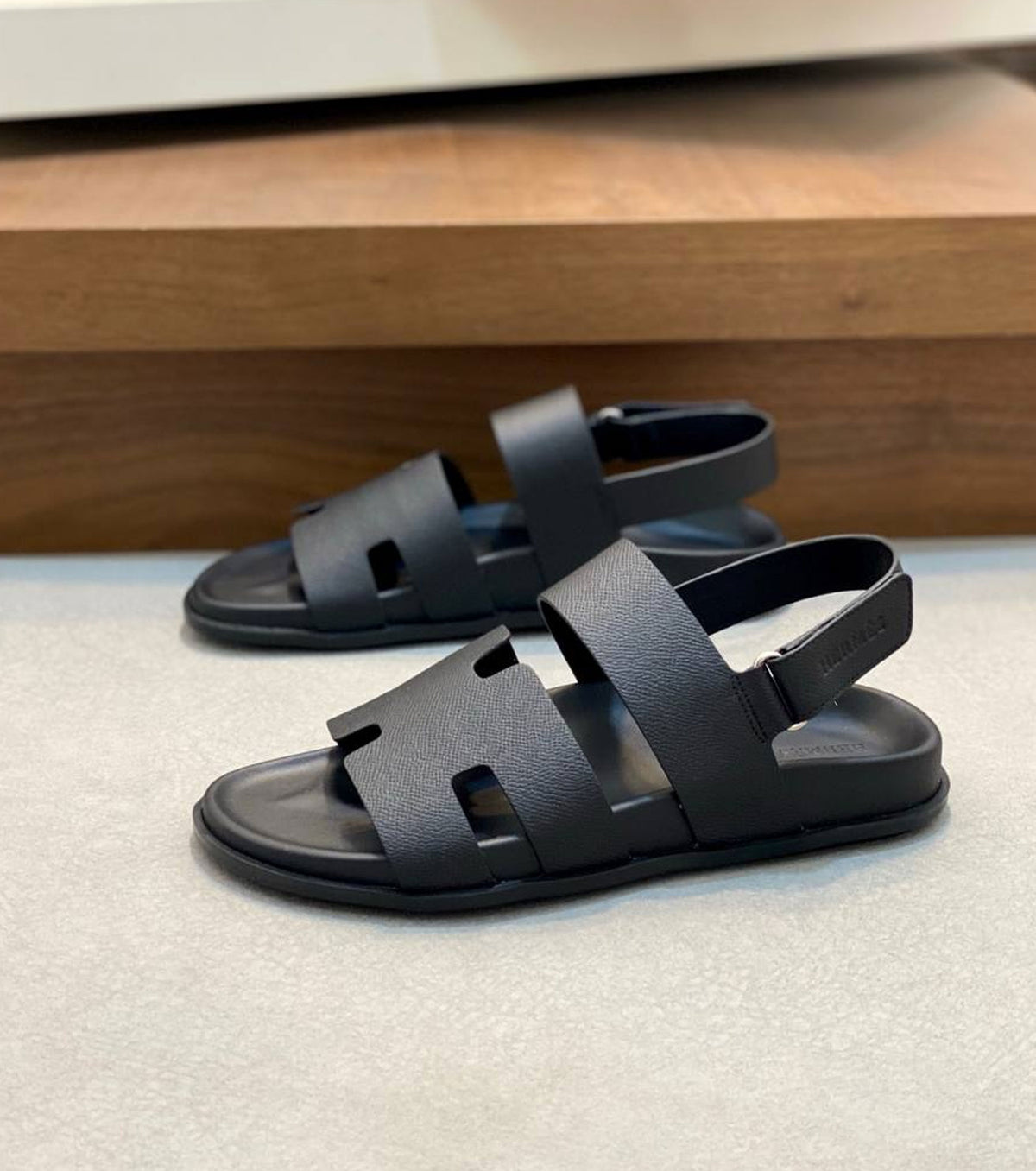 Men Genius sandal