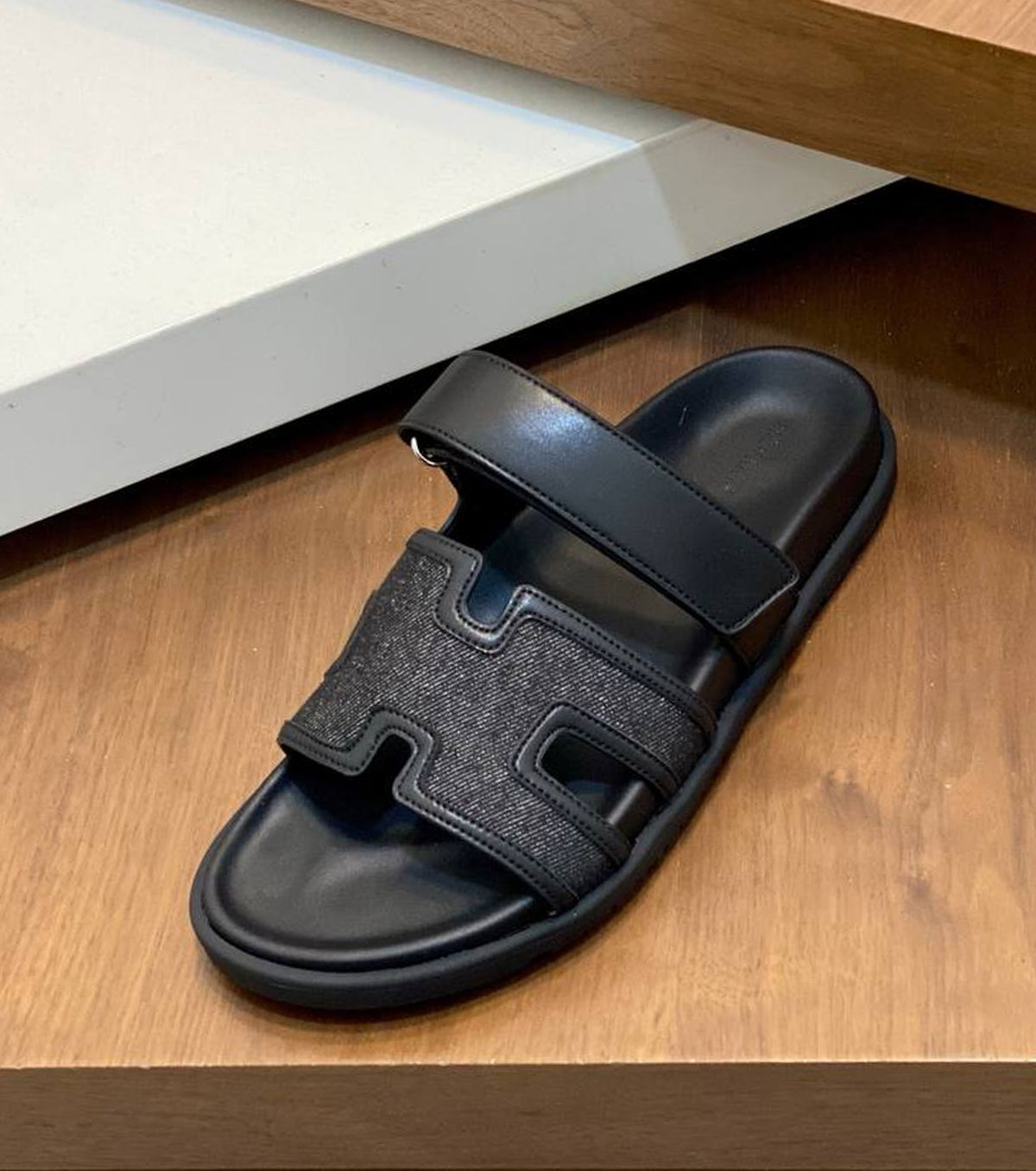 Men Chypre Sandal