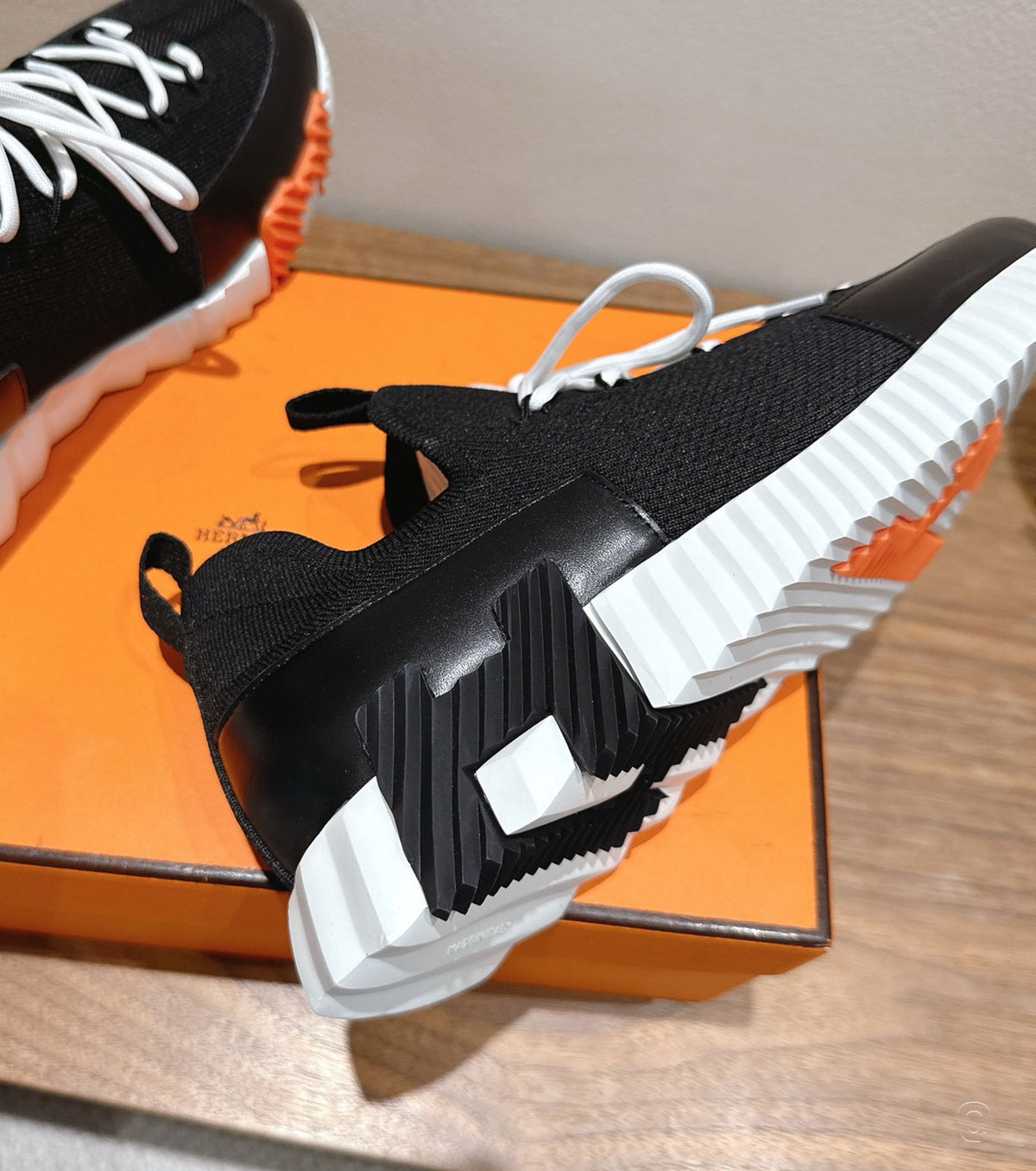 Lift slip-on sneaker