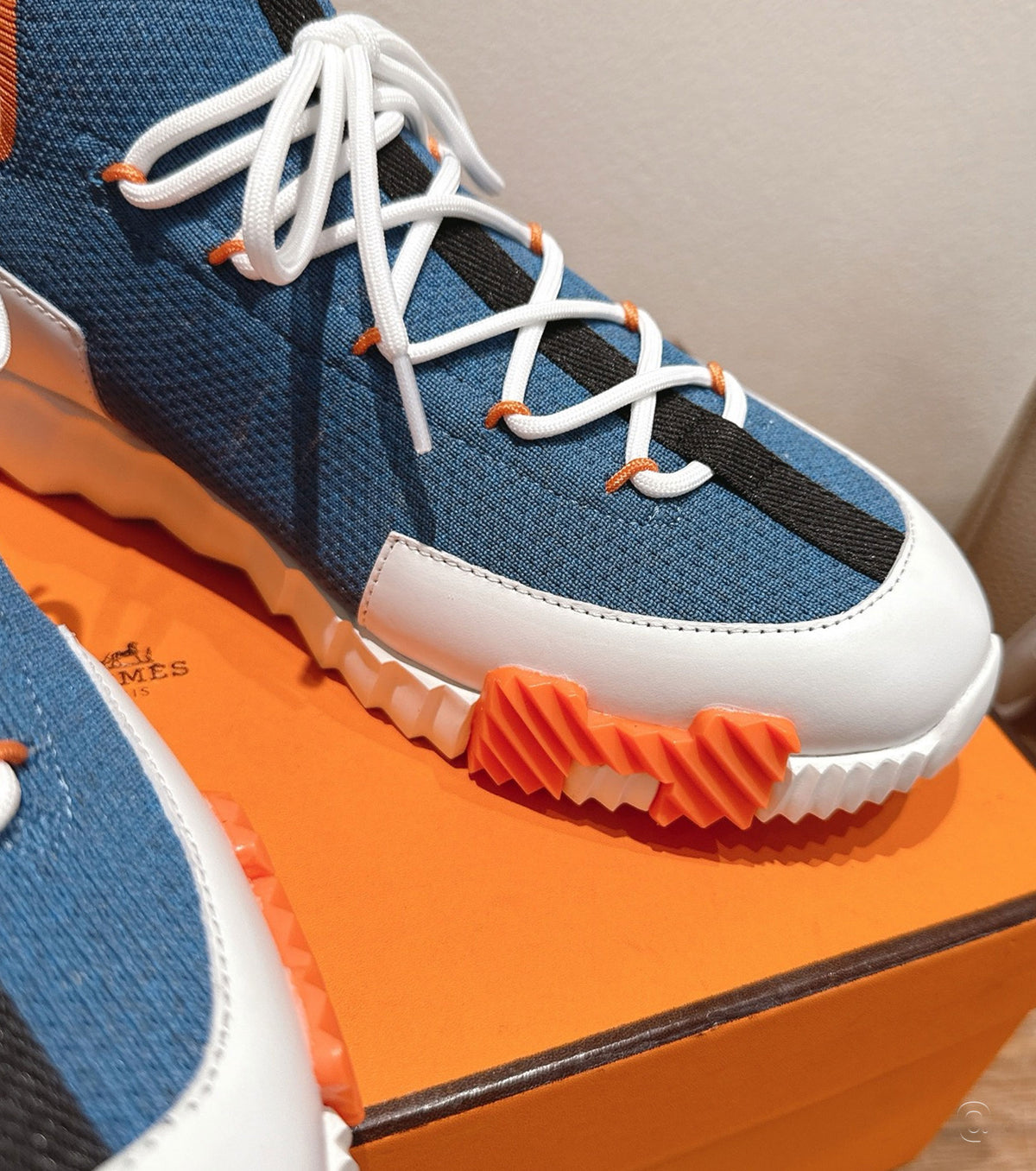 Lift slip-on sneaker