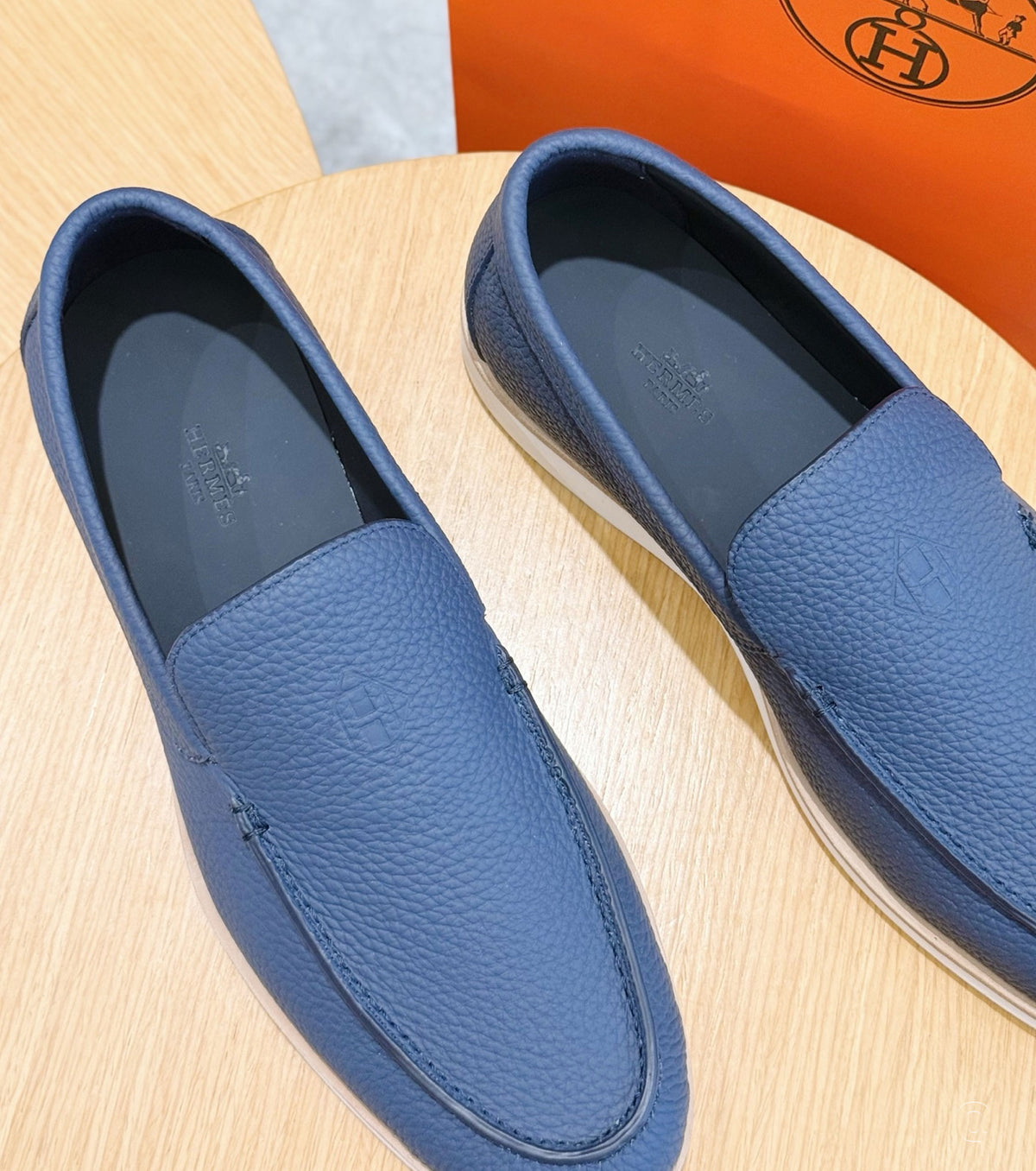 Low loafer