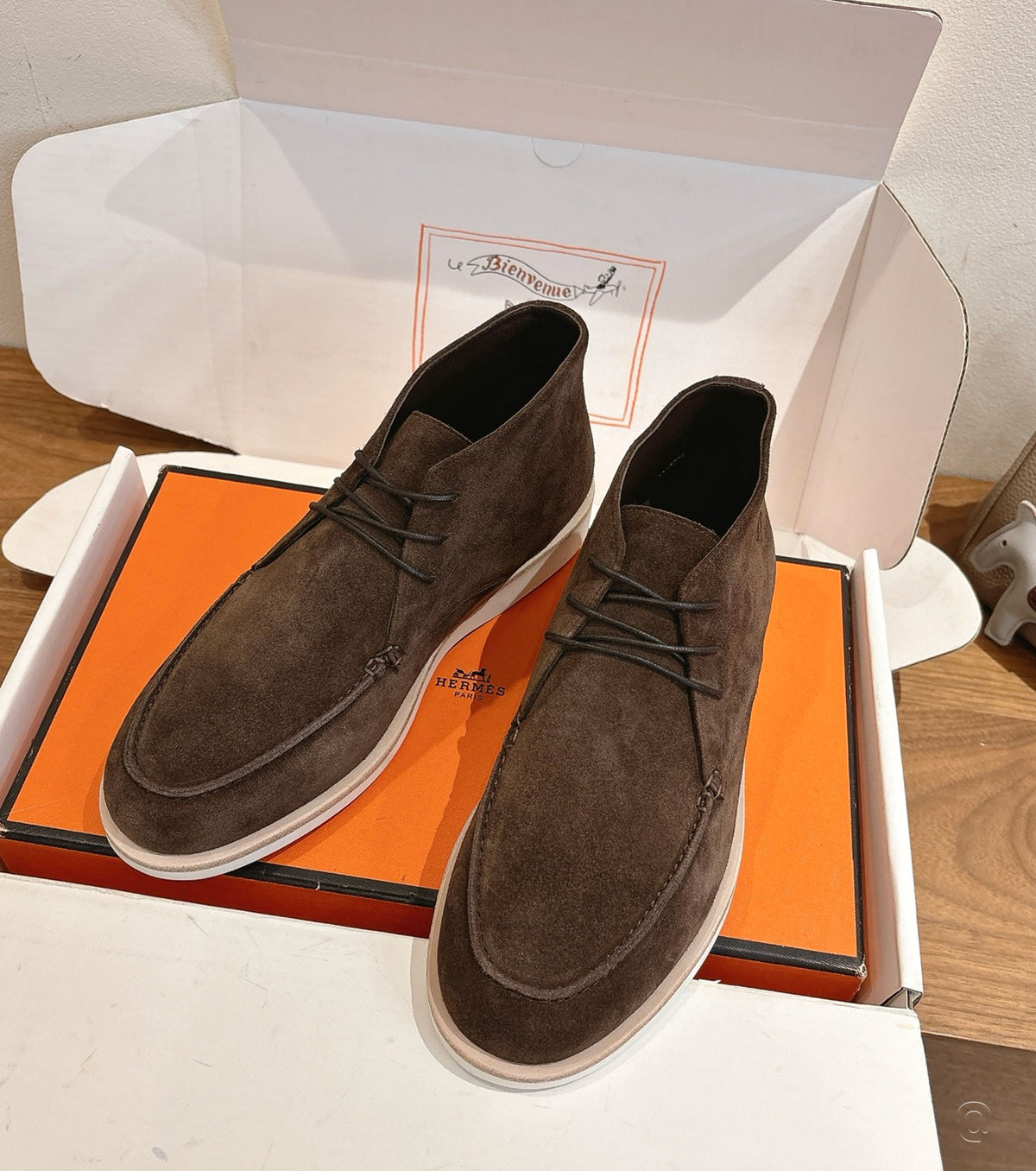 Line derby shoe