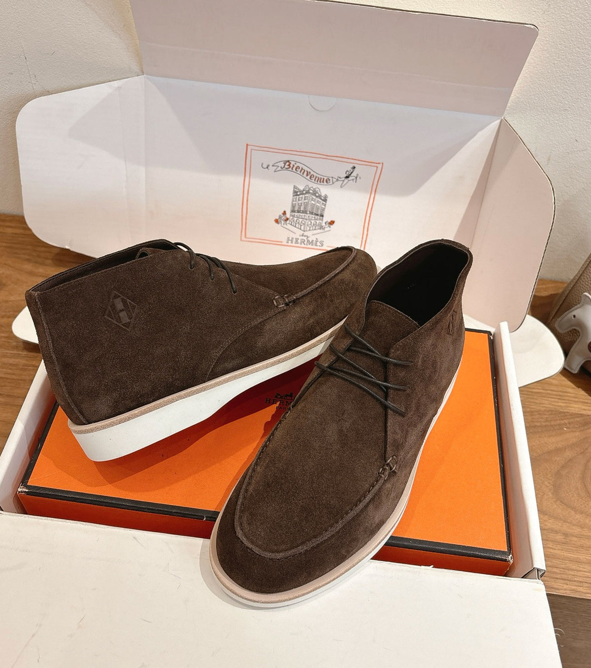 Line derby shoe