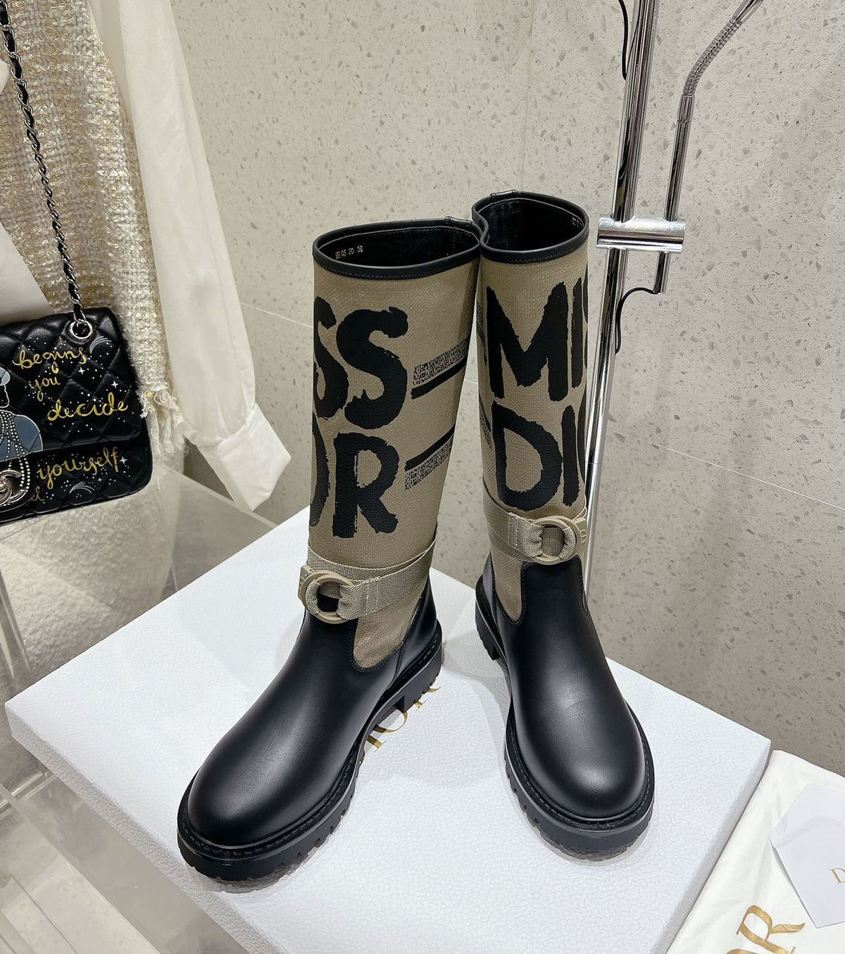 D-Major Boot