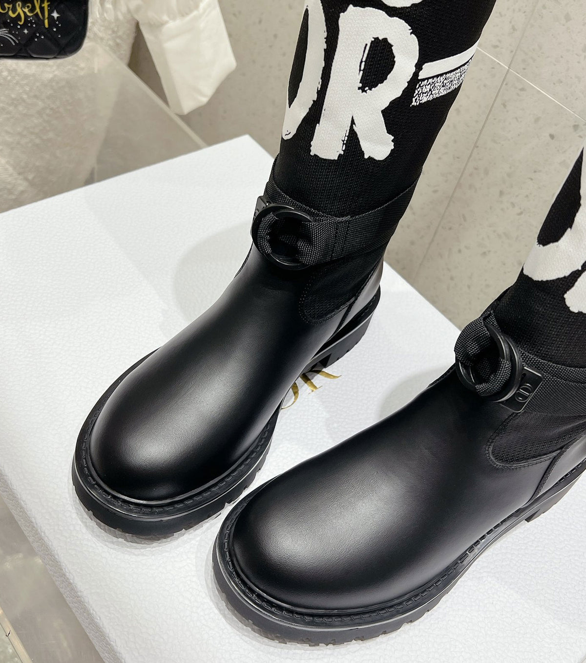 D-Major Boot