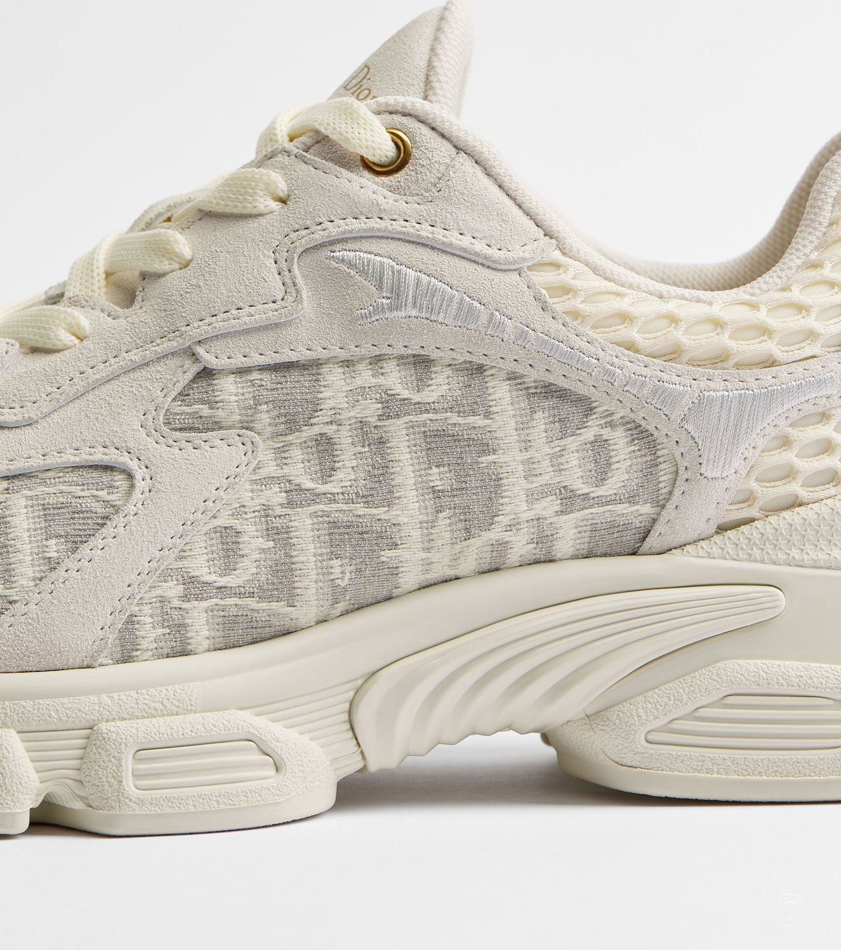 Vibe Sneaker