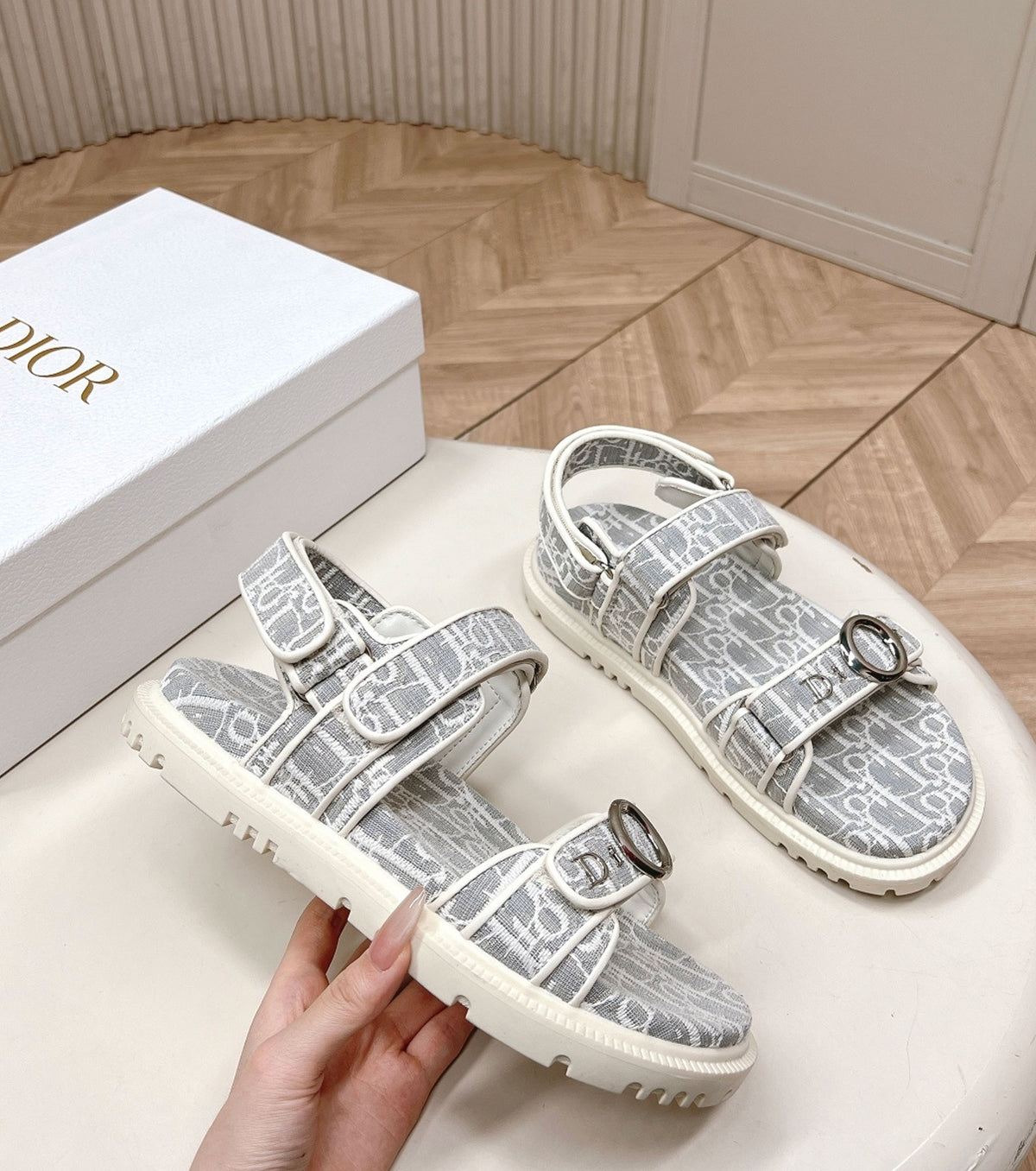 Oblique Jacquard Sandal