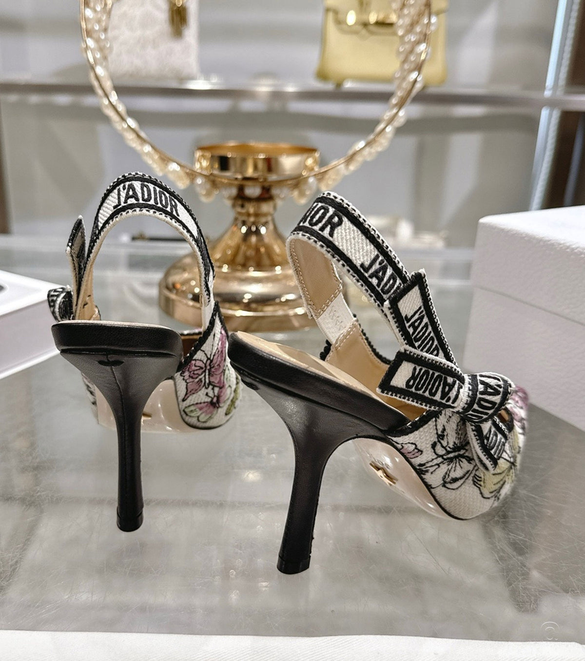 J'Adior Slingback Pump