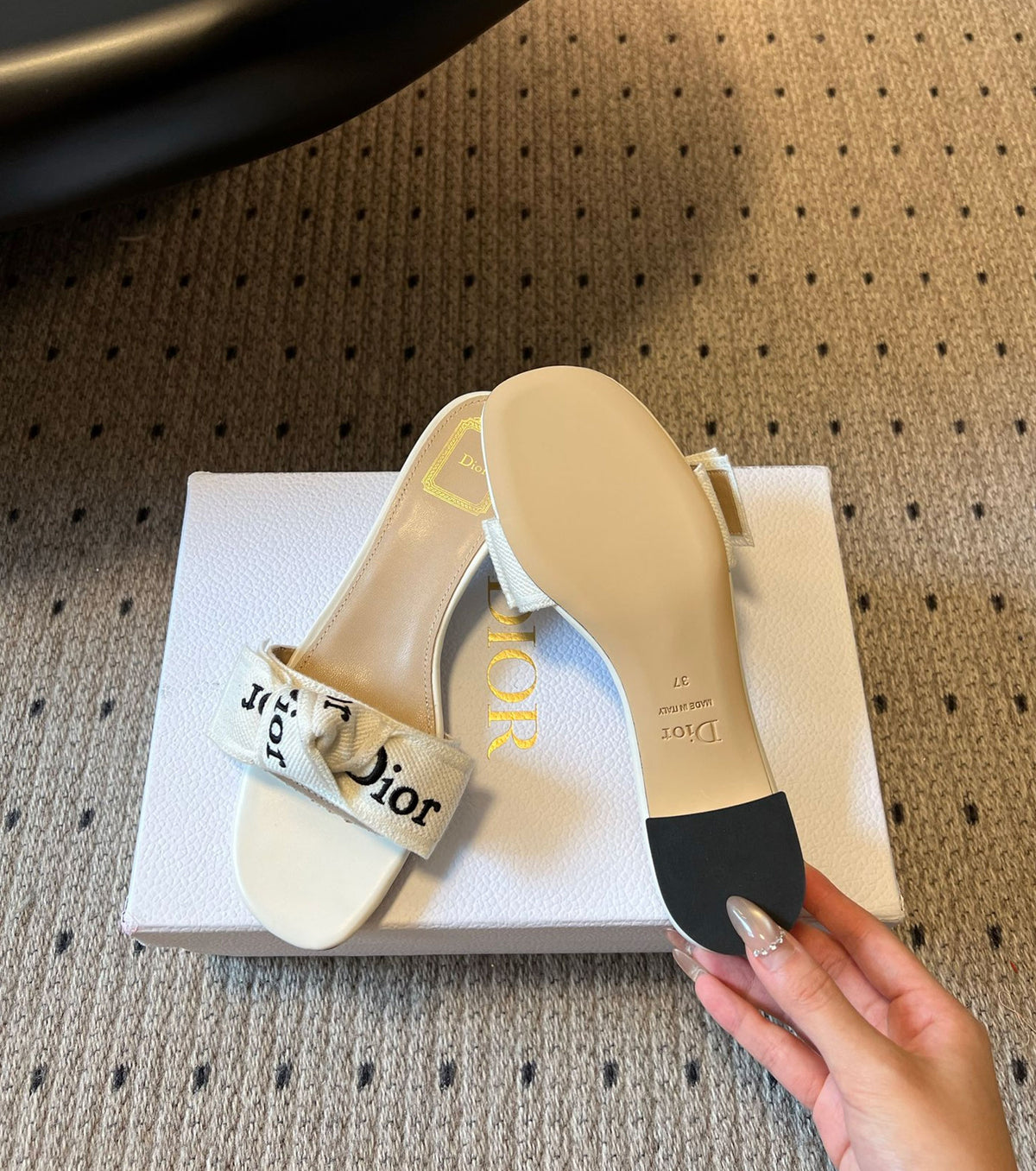Heeled Slide