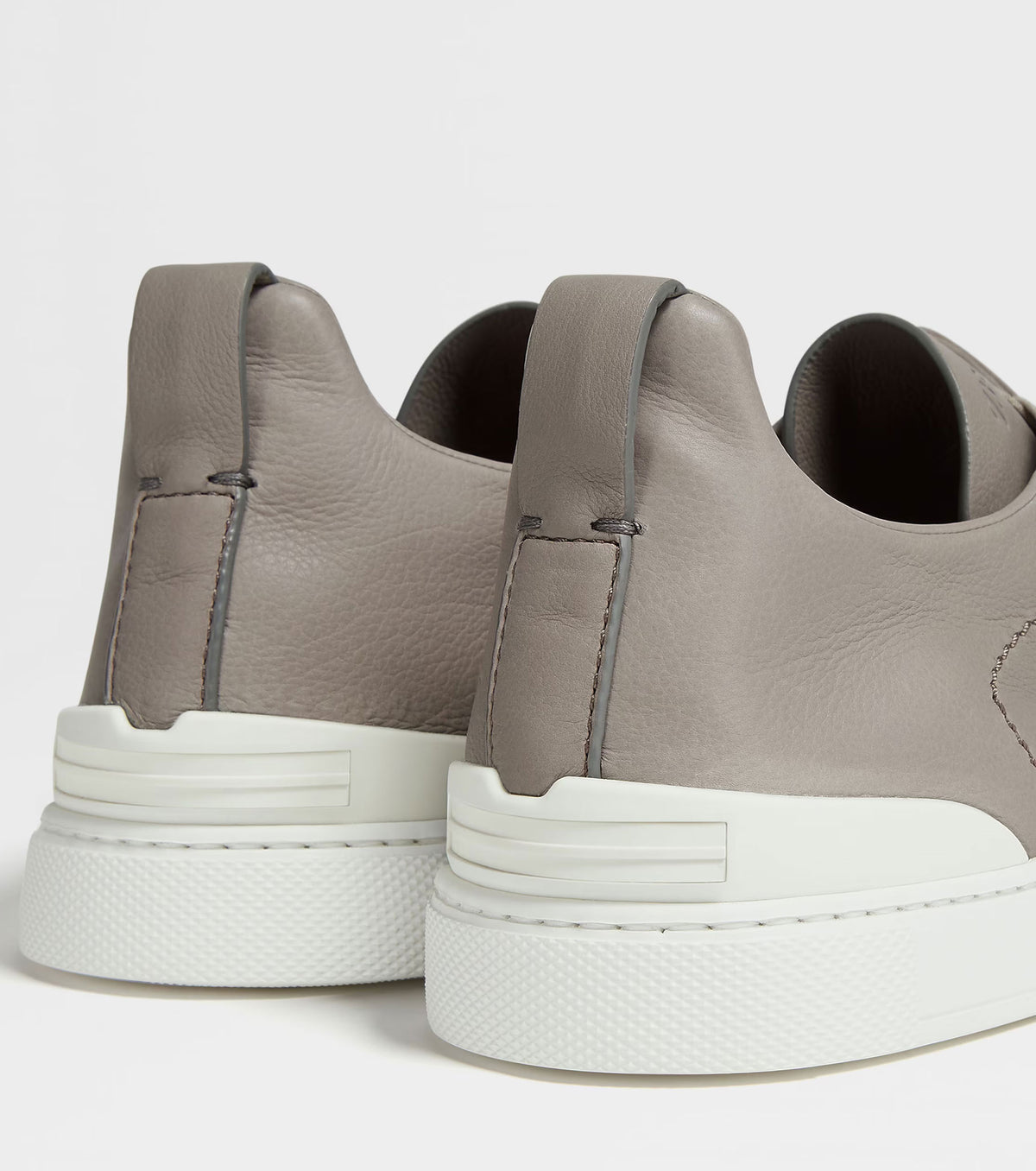 SECONDSKIN Sneakers