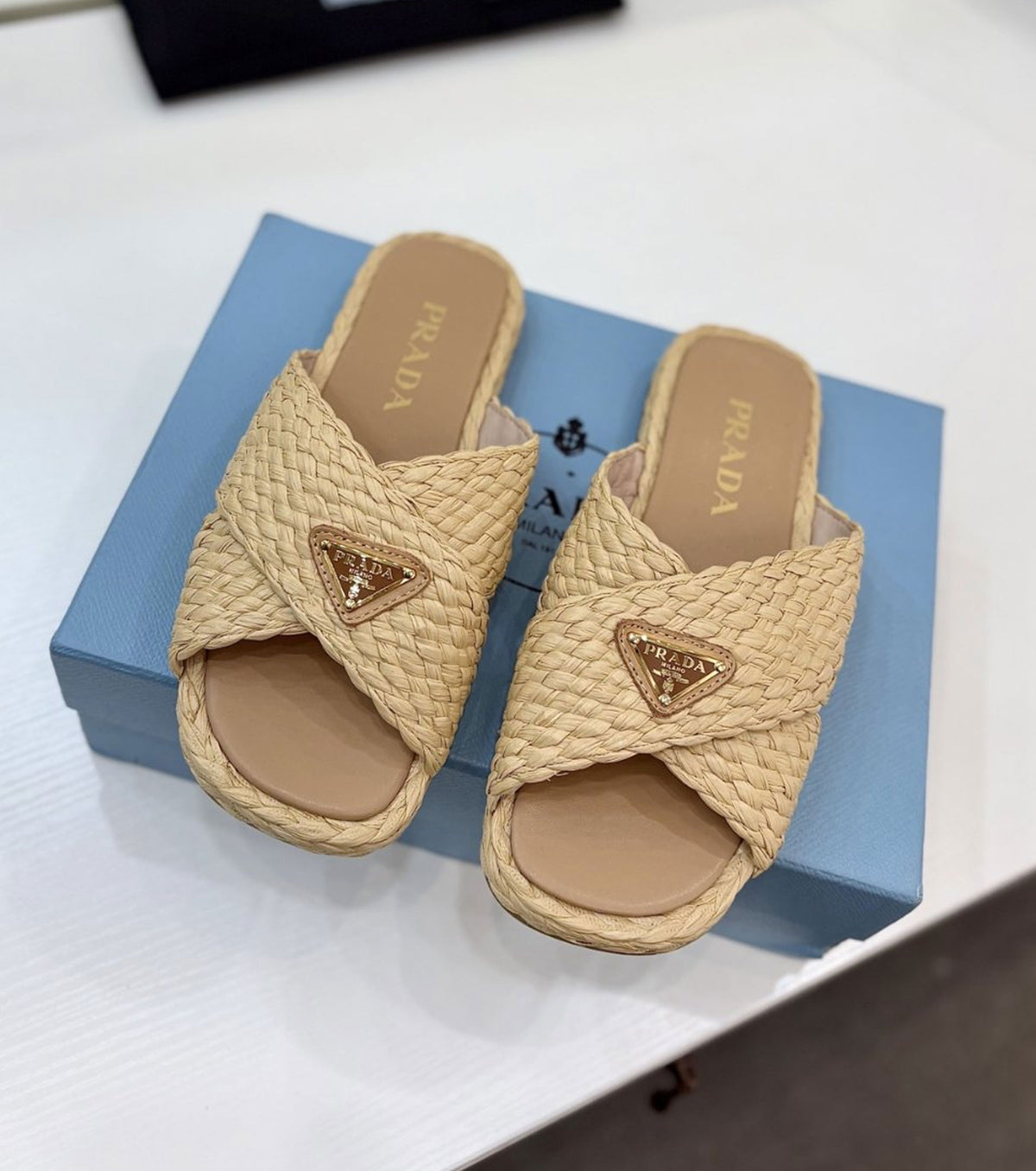 Women sandals